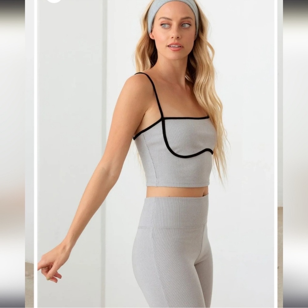 NWT Le Lis Move Ribbed Active Set XS Leggings & Crop Top Matching Athleisure - Picture 5 of 7